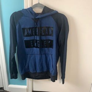 american eagle small blue sweatshirt